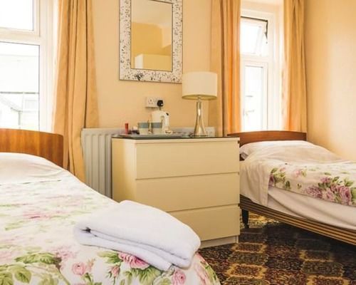 Wisestay Pensión 3*